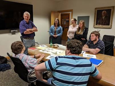 The Latin Lab discusses texts.