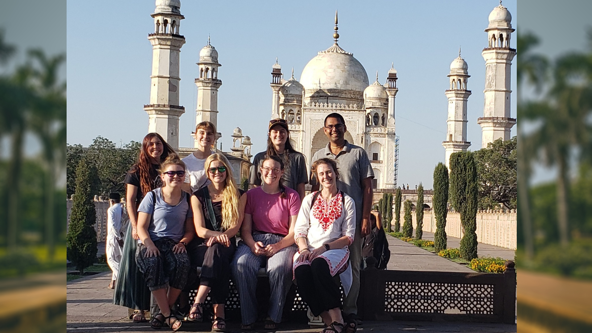 A group in front of the Taj Mahal