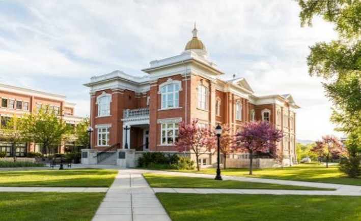 Cache Valley Historic Courthouse building.