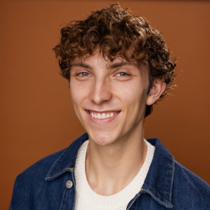 Riley Thompson